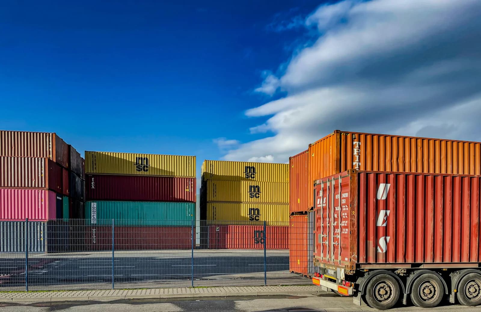 Nationwide Pallet Delivery: Keep Supply Moving Coast to Coast