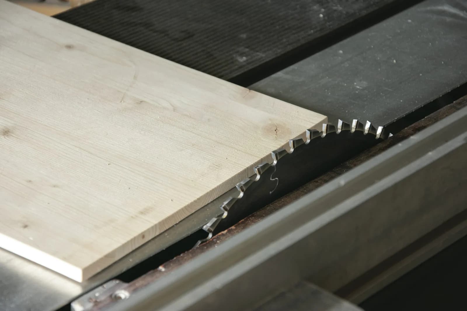 Custom Pallet Terminology: A Guide for Supply Chain Professionals