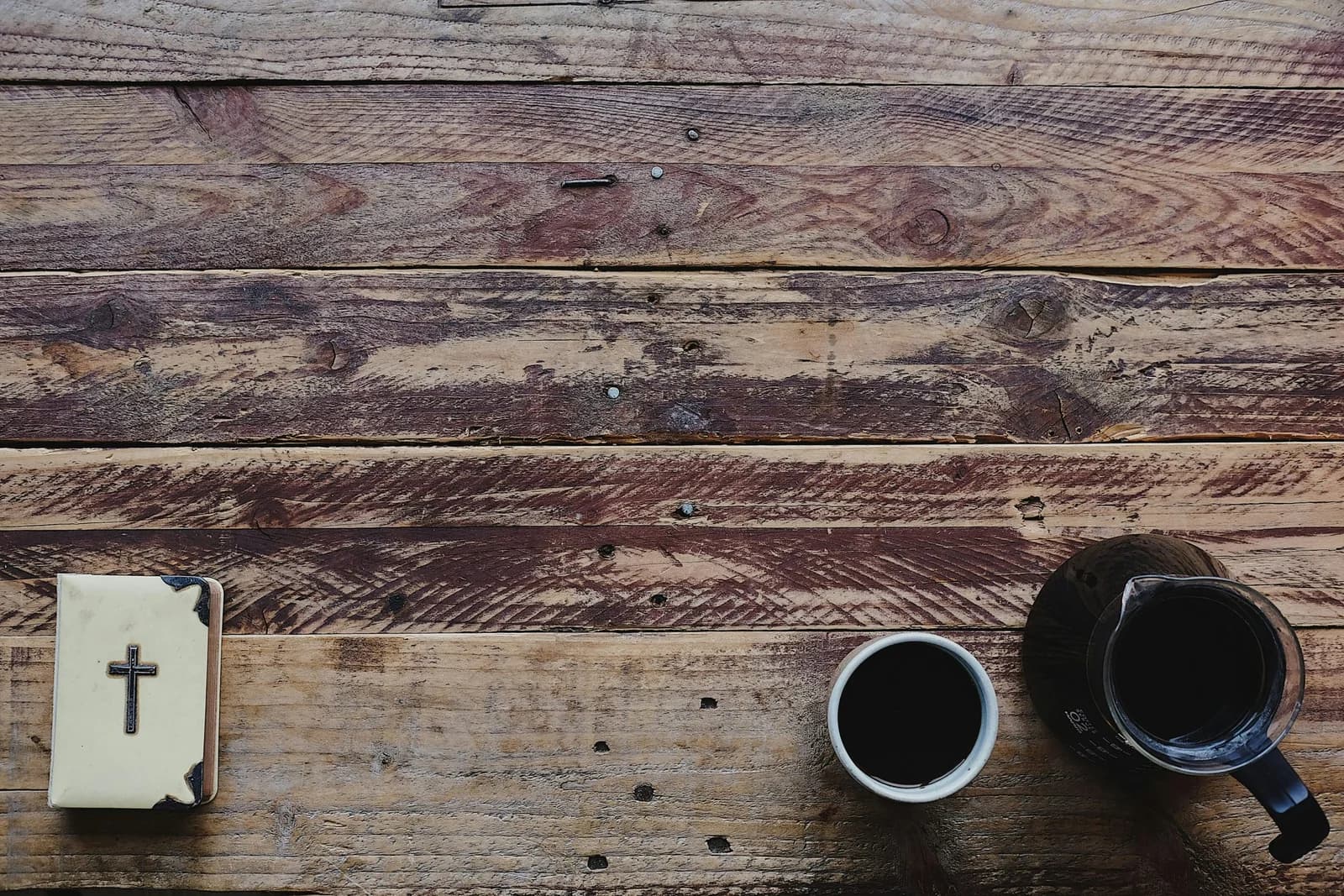 DIY Pallet Furniture: Unleashing Creativity on a Budget