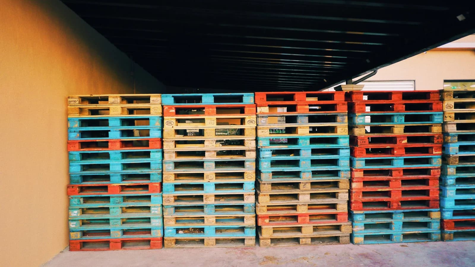 Bulk Pallet Pick Up: What To Expect